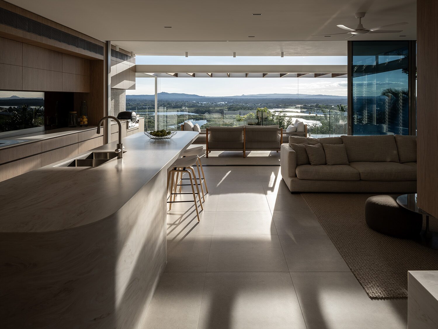 Allambi Terrace — kitchen