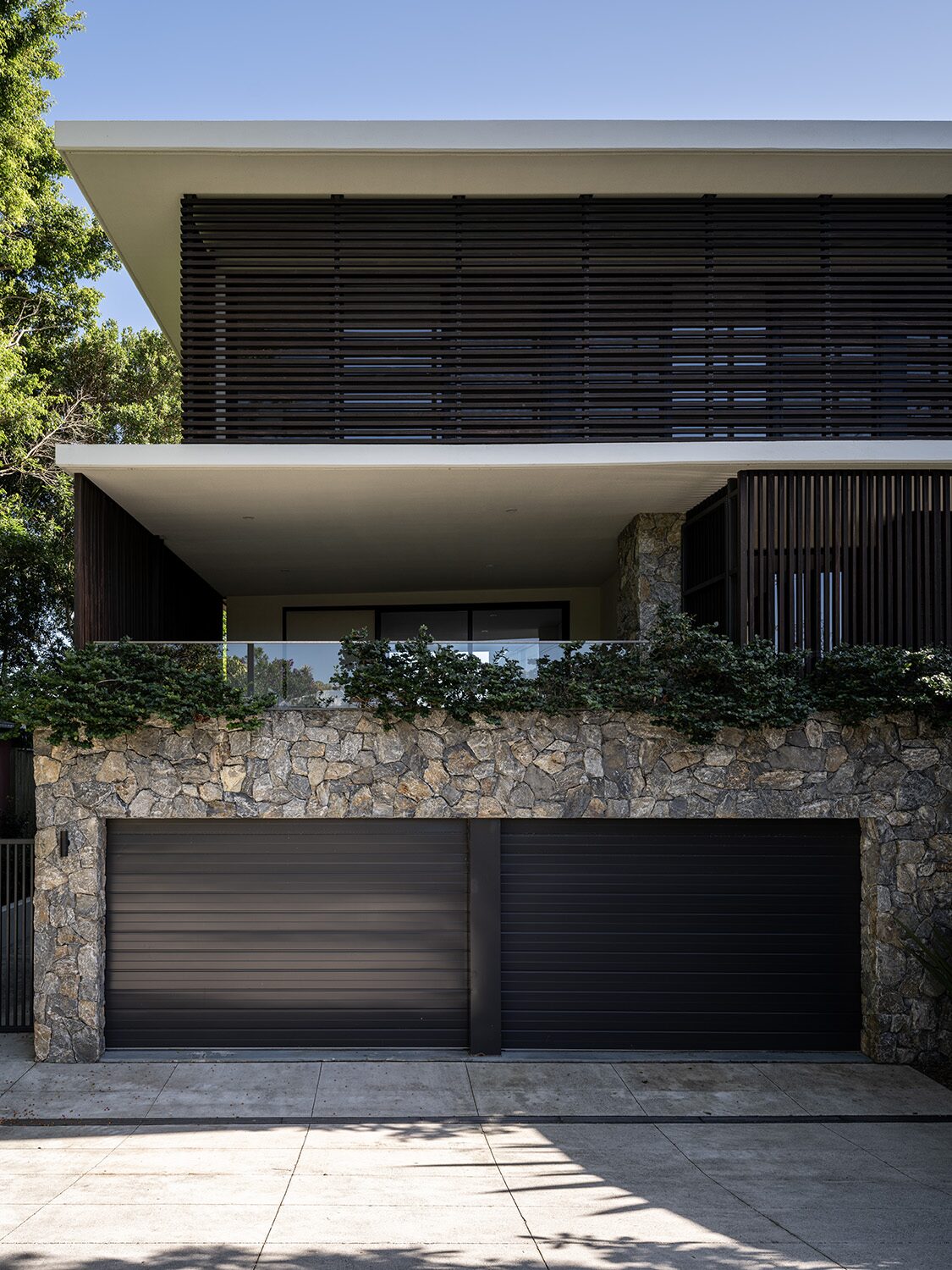 Amaroo — exterior detail