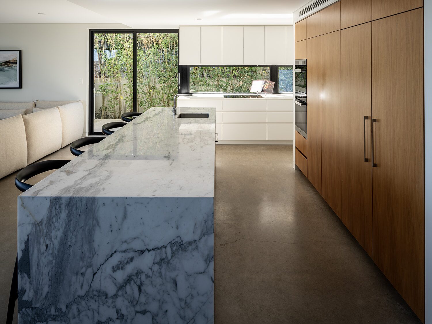 Amaroo — interior detail