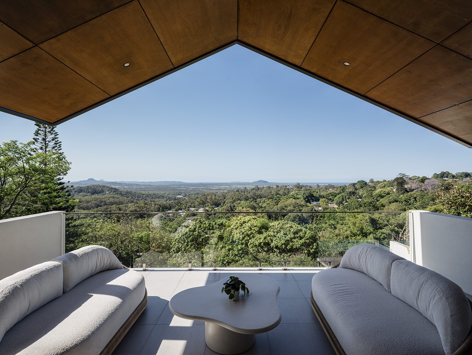 Amaroo — interior detail