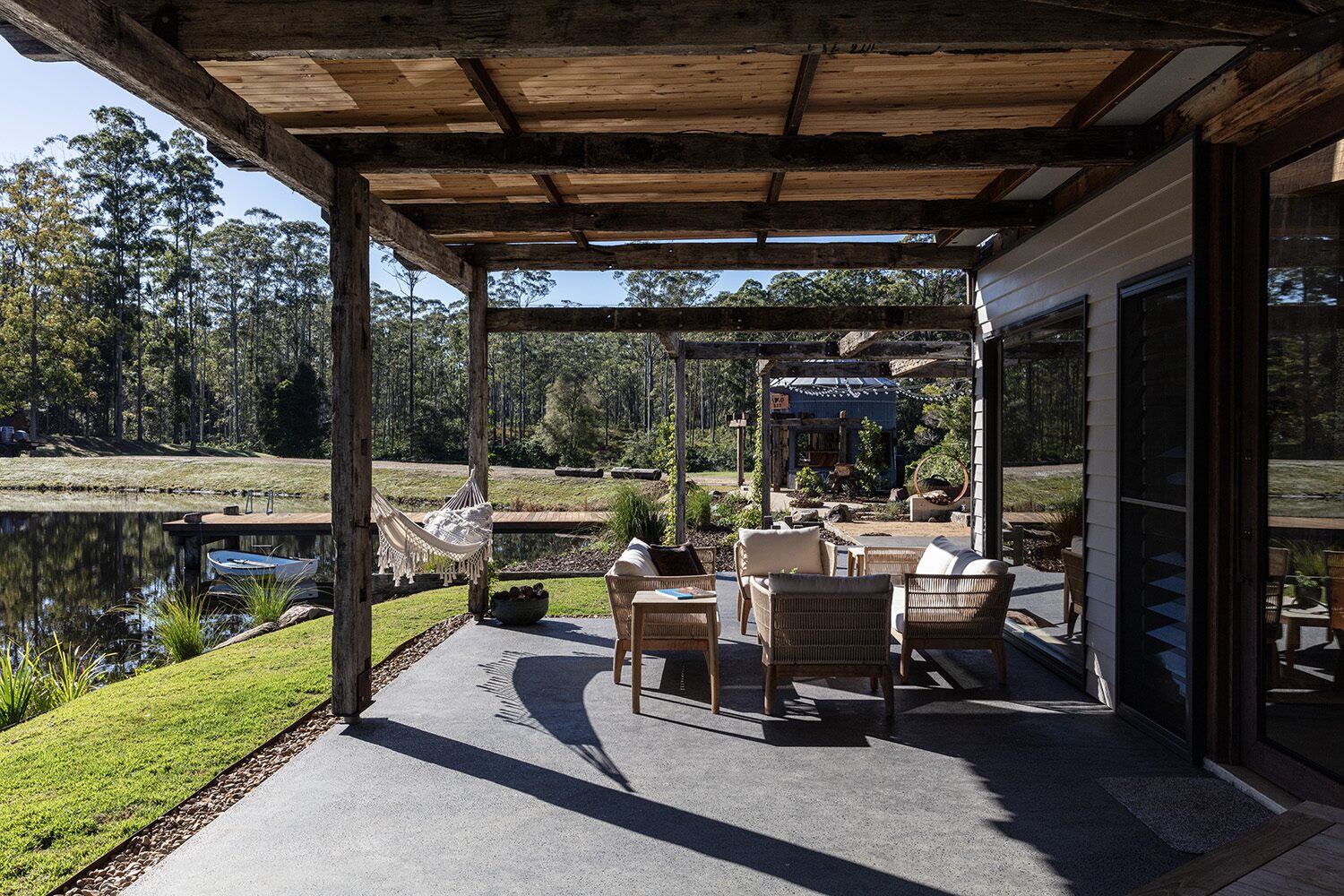 Arrowwood Acres — veranda lounge, dam view