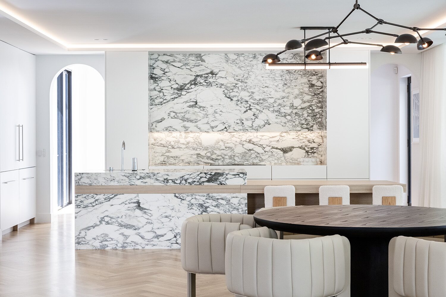 Belvedere — kitchen, marble island and dining