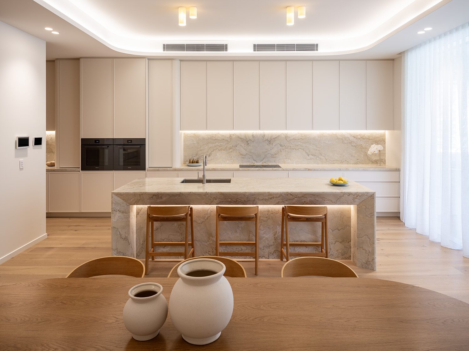 Canopus 2.0 — dining area