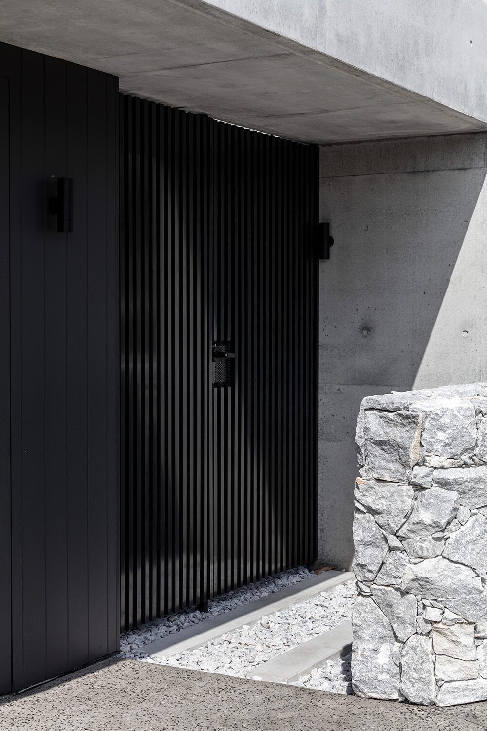 Delorme — exterior