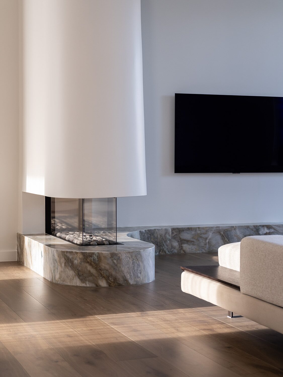 Miranda — living room fireplace