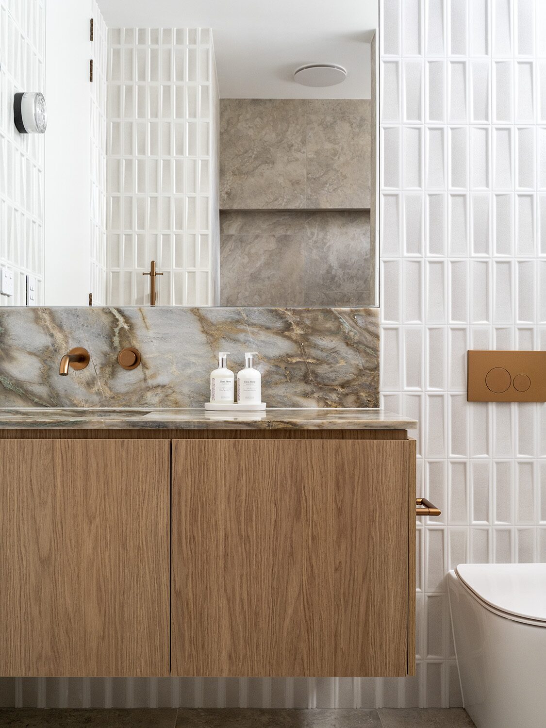 Miranda — bathroom vanity