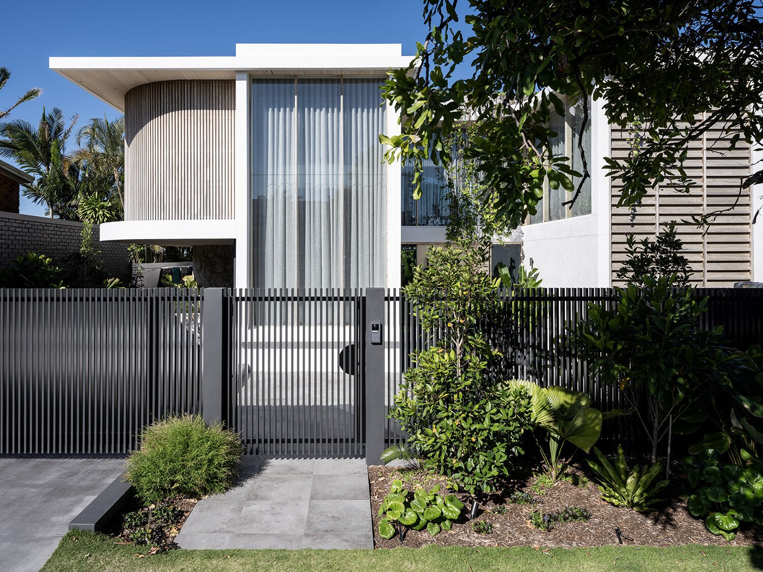 Netherby Rise — exterior