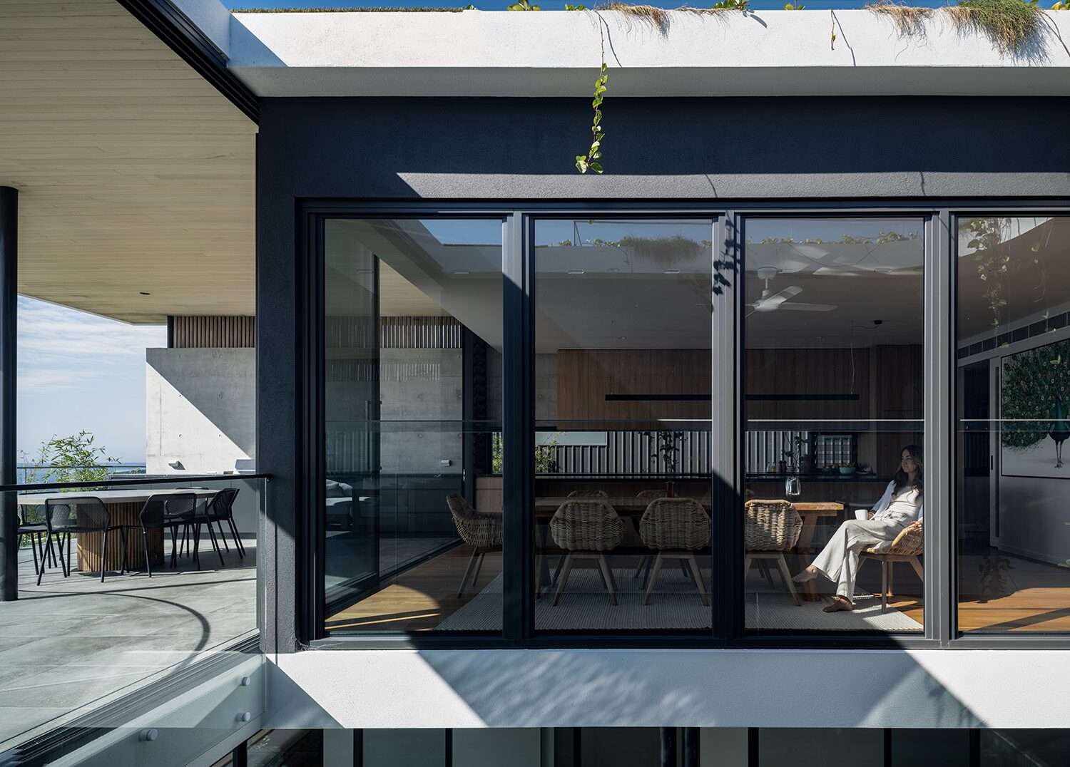 Netherby Rise — living and kitchen