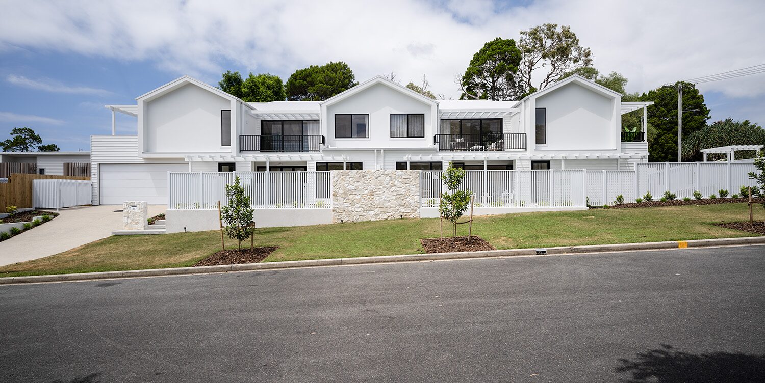 Noosaville — exterior detail