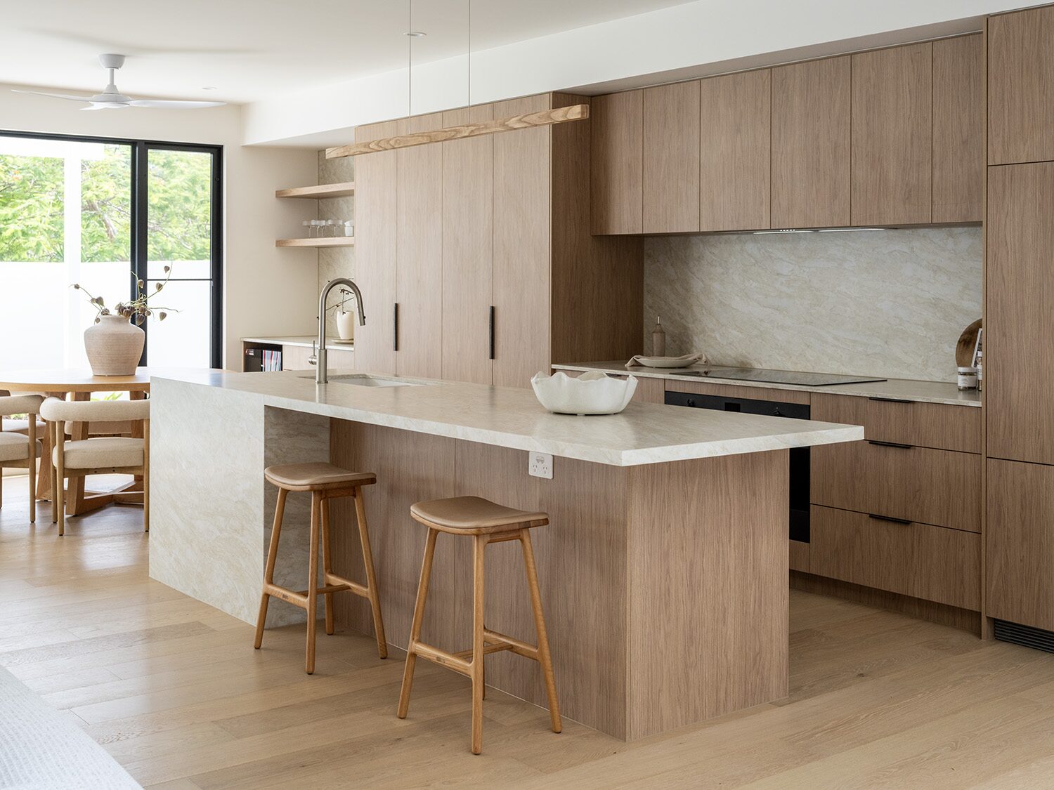 Noosaville — interior detail