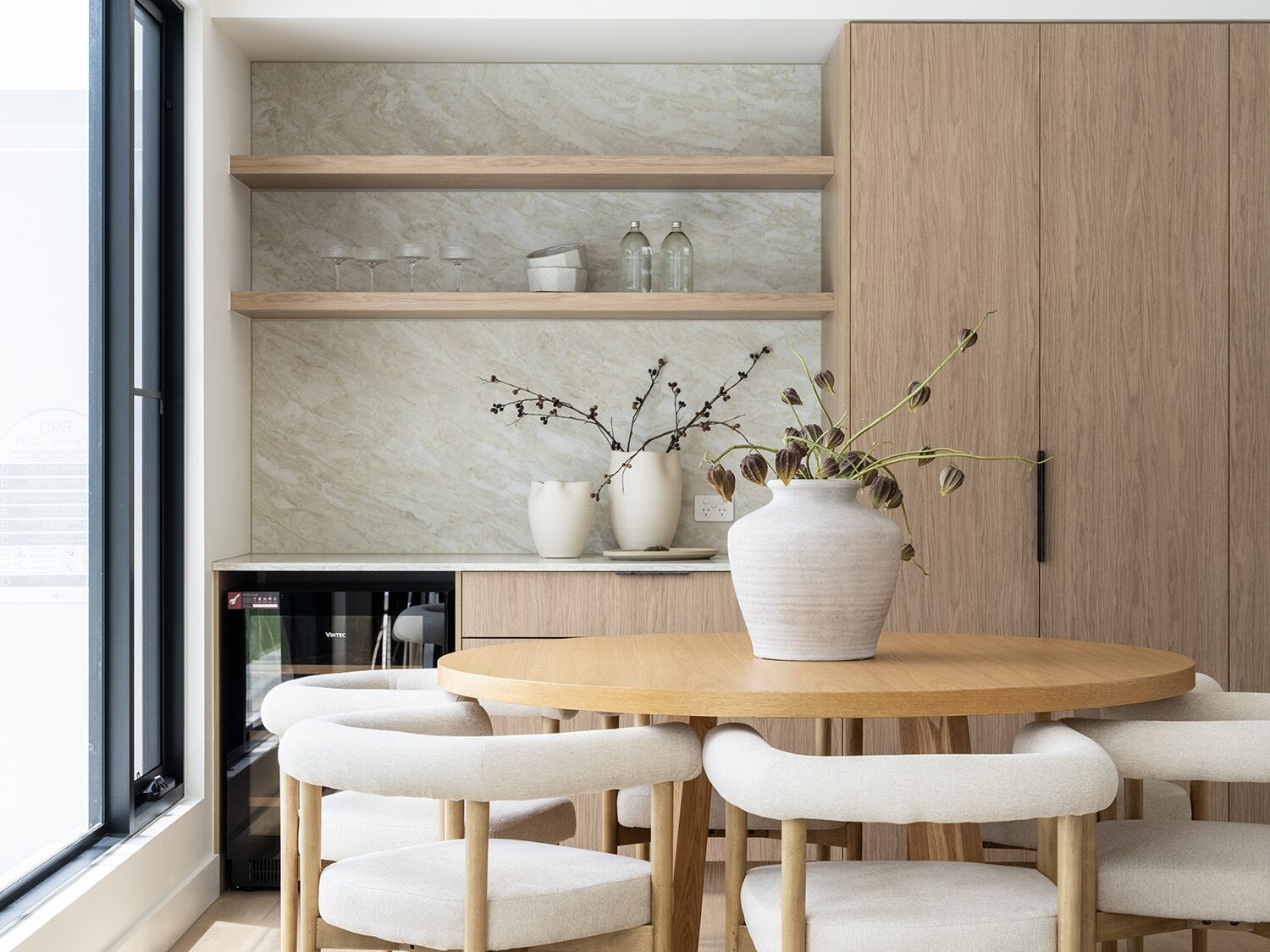 Noosaville — interior detail