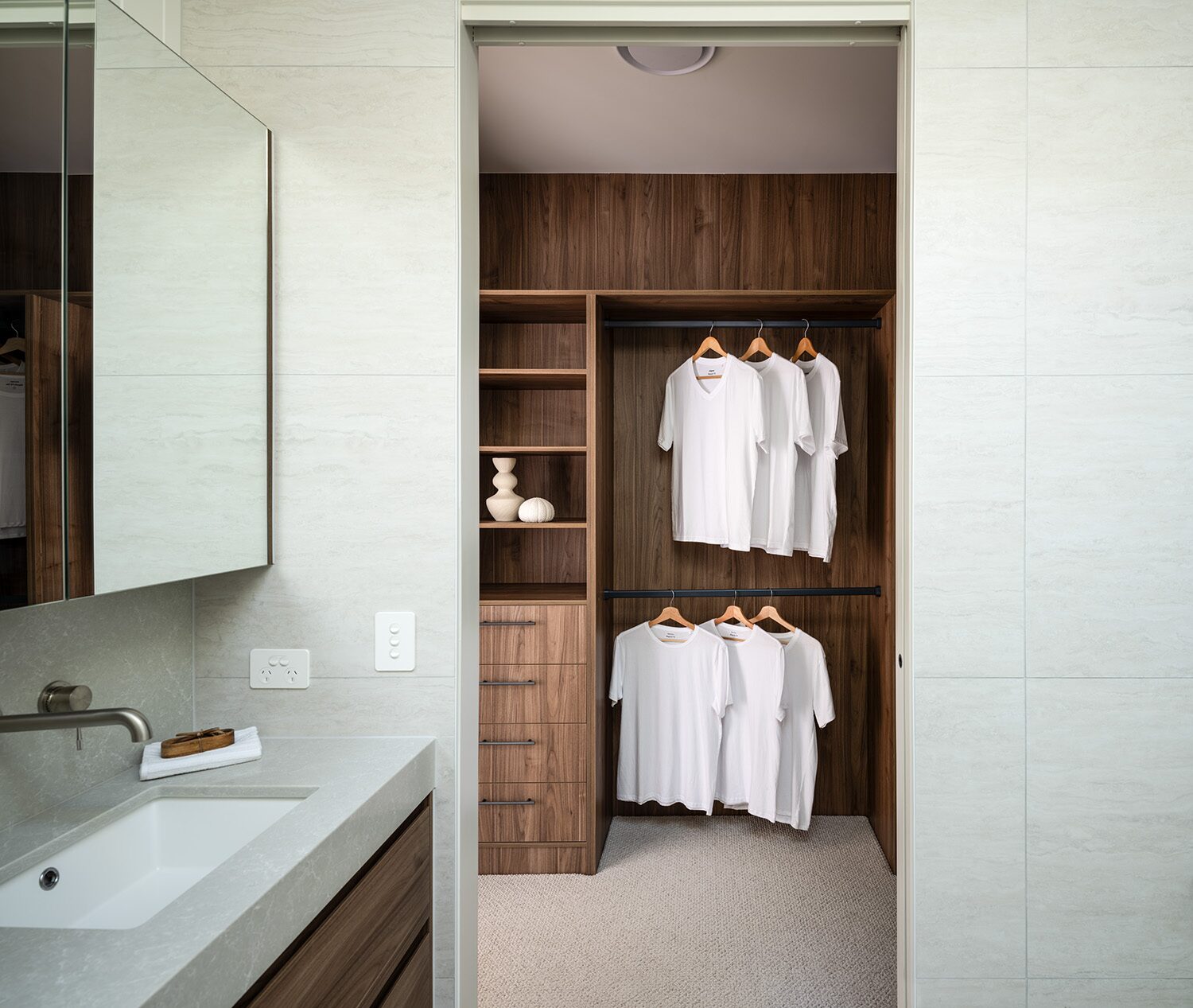 Noosaville — walk-in robe and ensuite