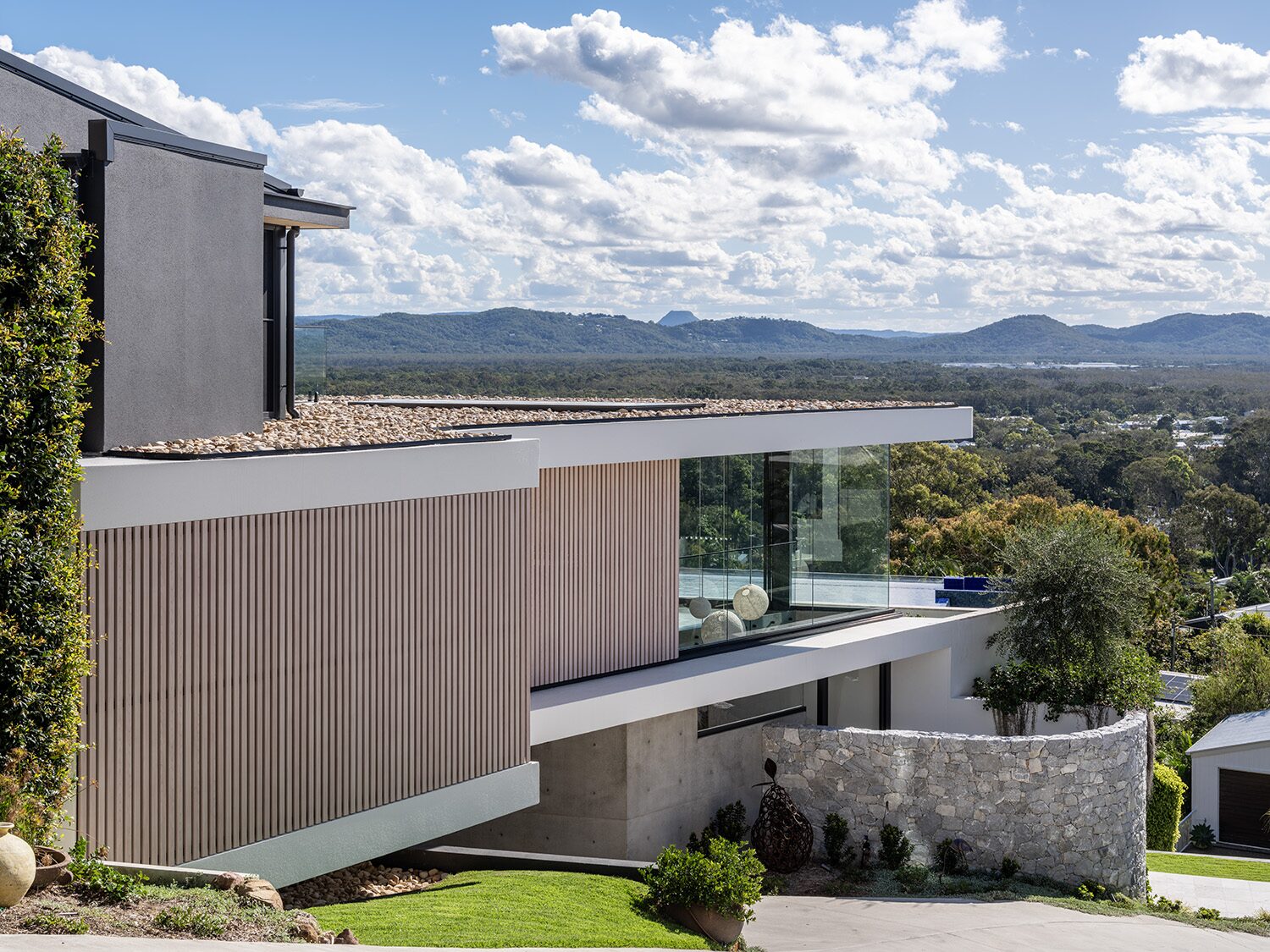 Pacific Heights — cantilevered facade, hinterland view