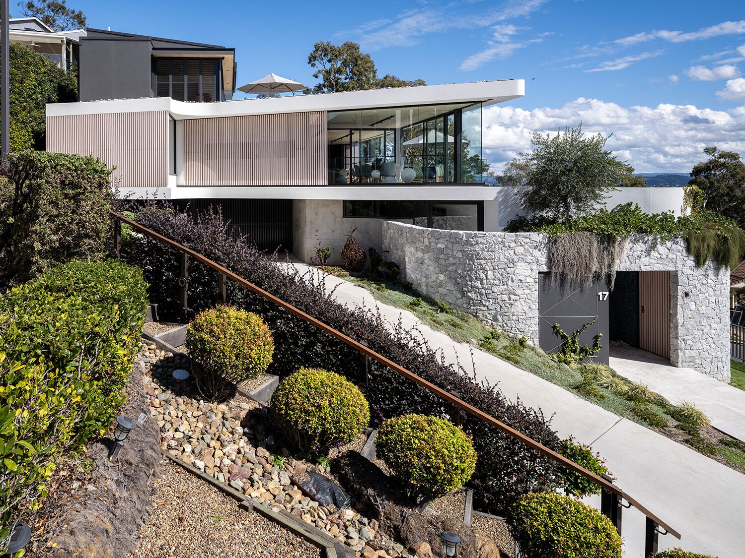 Pacific Heights — exterior detail