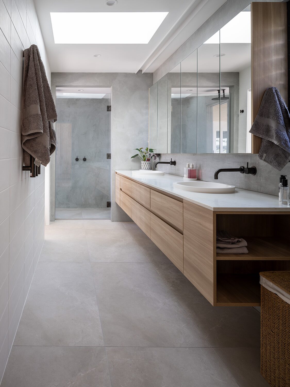 Pacific Heights — interior detail