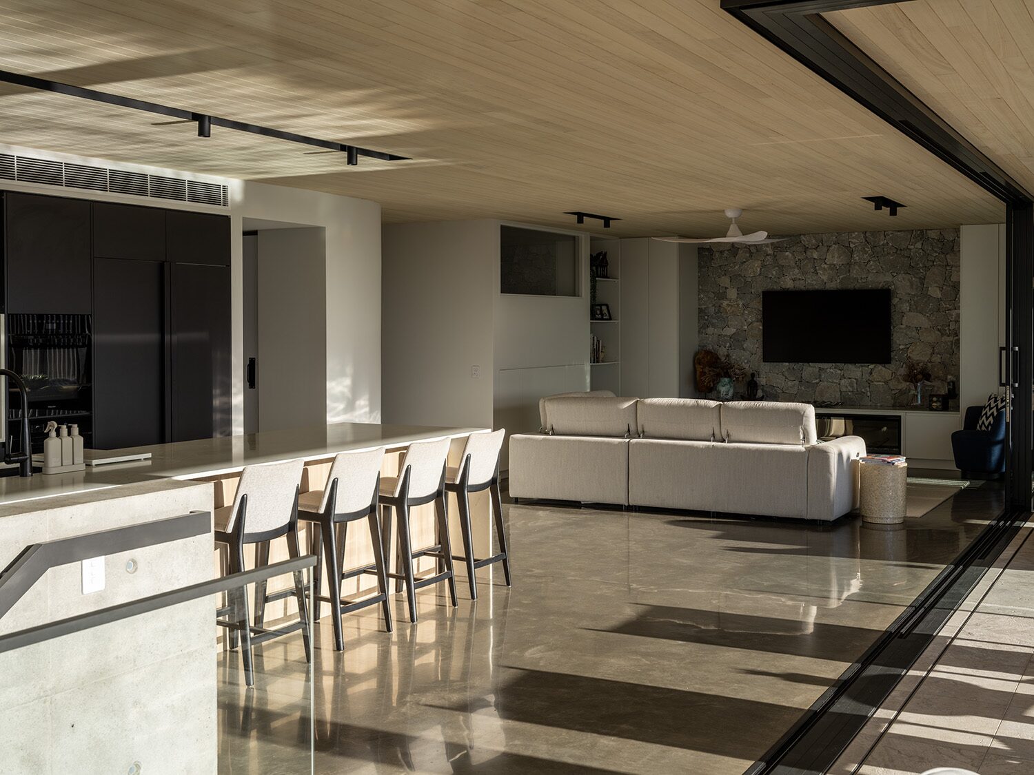 Pacific Heights — interior detail