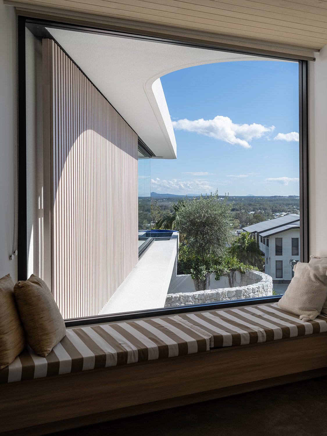 Pacific Heights — interior detail