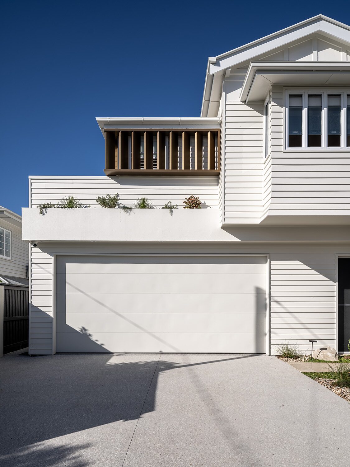 Pelham — garage facade and driveway