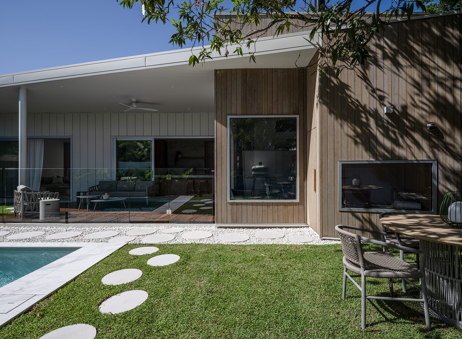 Tarina — exterior